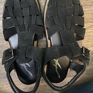 Fisherman Sandals with low heel